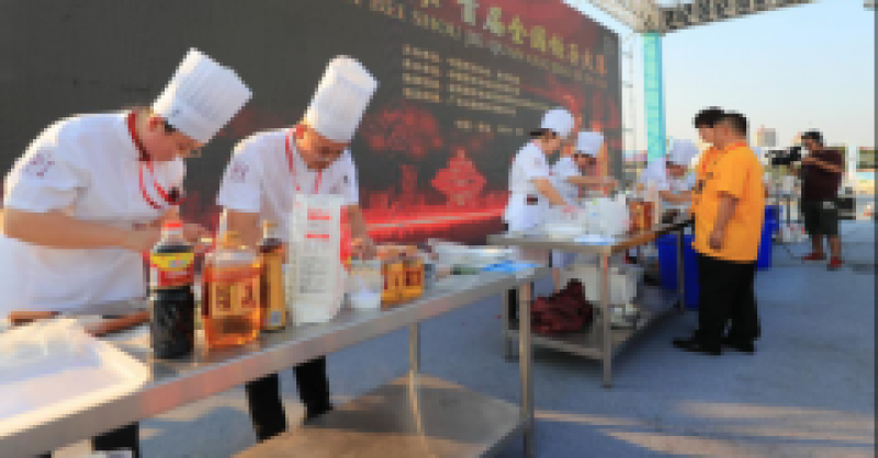 首屆全國餃子大賽亮相啤酒節